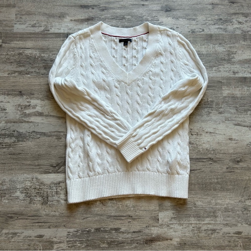 Tommy Hilfiger Mens Cable Knit V-Neck Long Sleeve Sweater